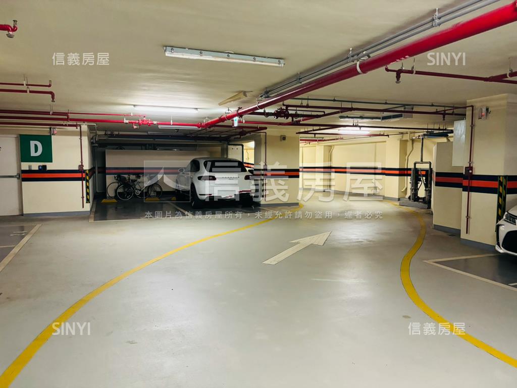天璽標準３房前後陽台房屋室內格局與周邊環境
