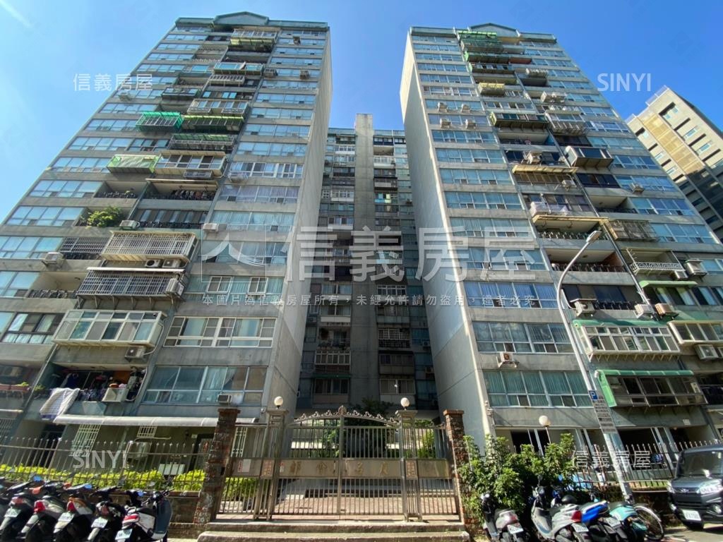 專任都會名廈美三房車位房屋室內格局與周邊環境