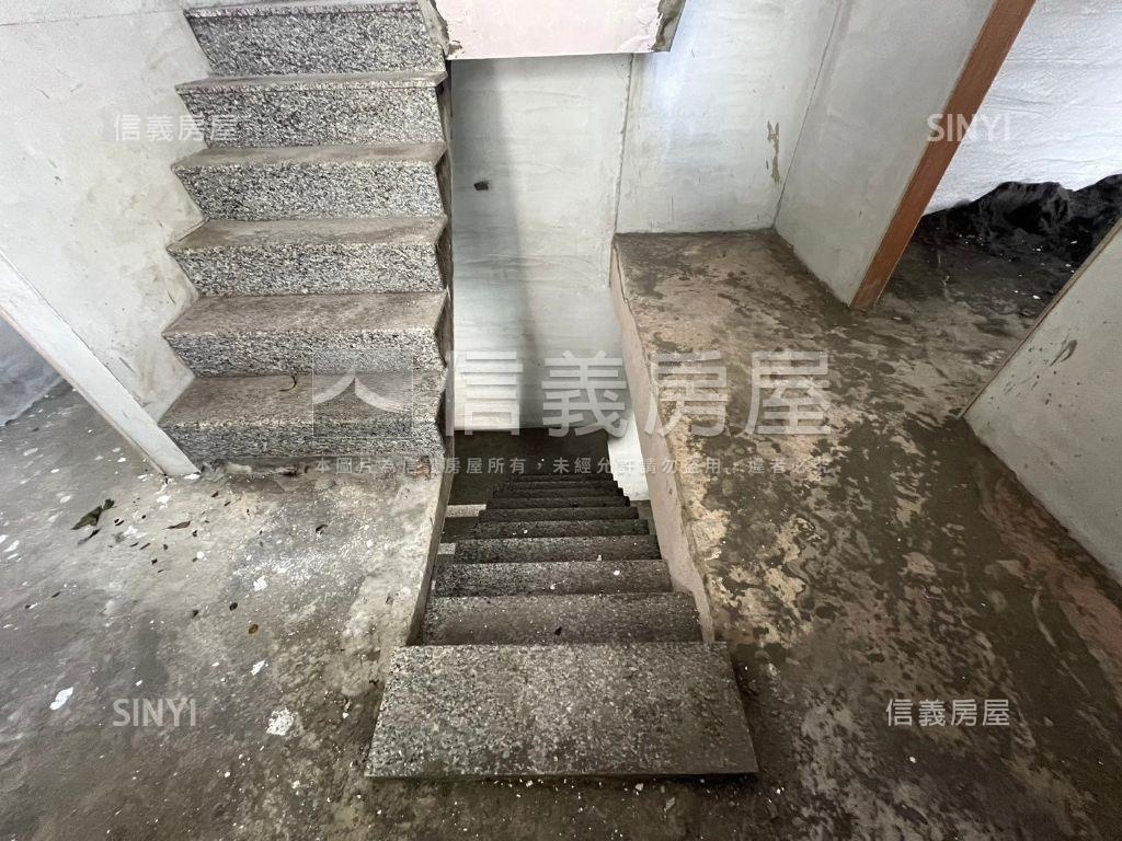 近民族一路透天房屋室內格局與周邊環境