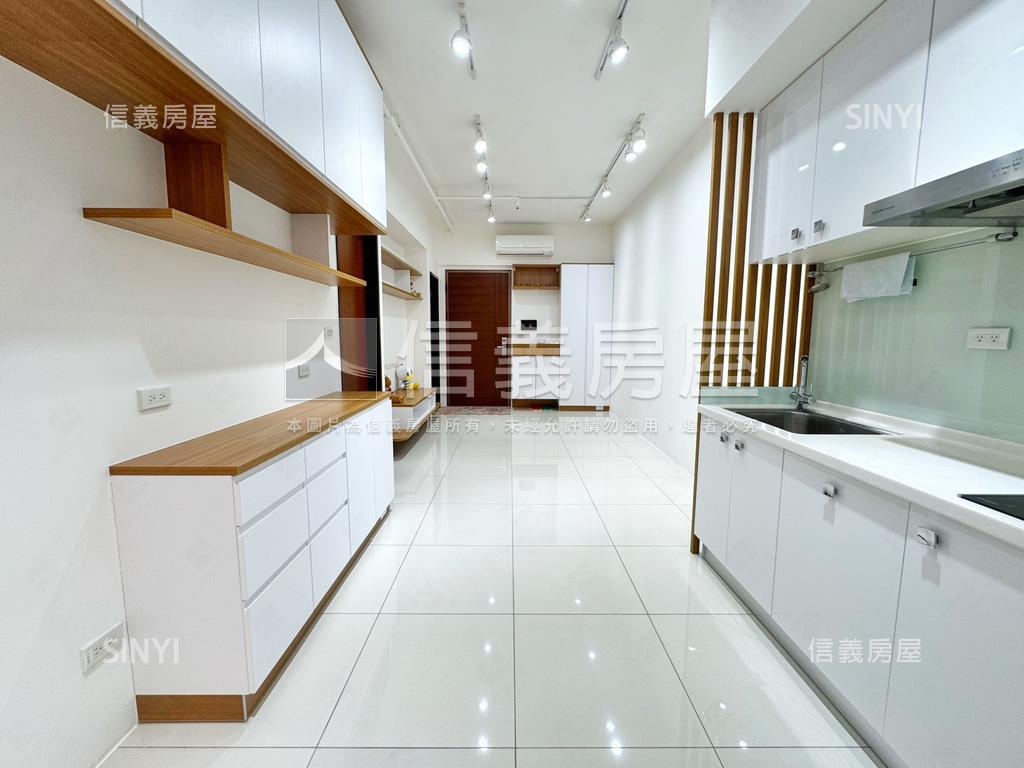 『弘暉大苑』高樓二房車位房屋室內格局與周邊環境