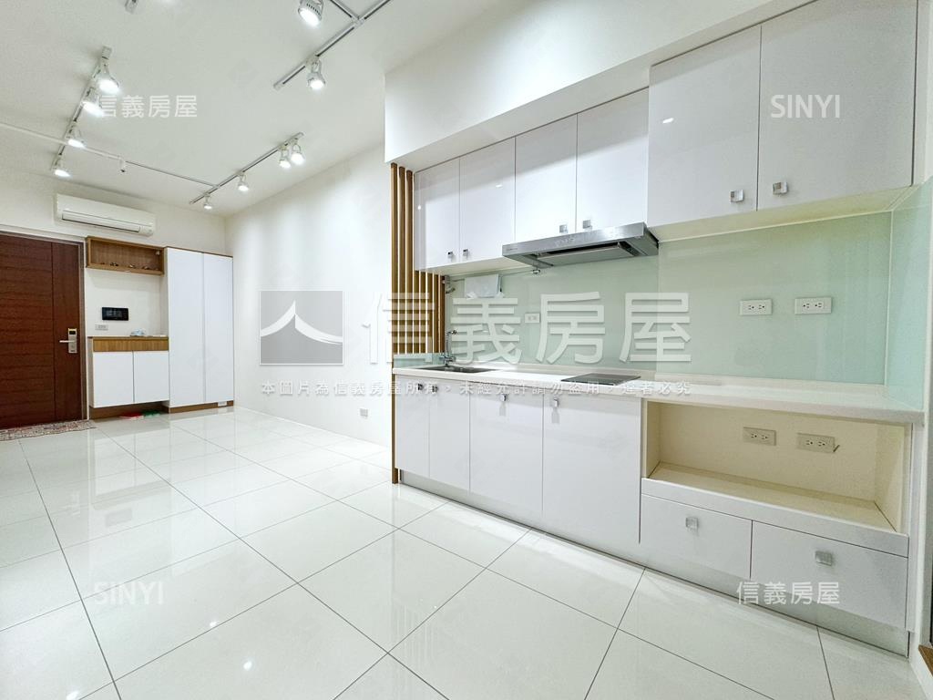 『弘暉大苑』高樓二房車位房屋室內格局與周邊環境