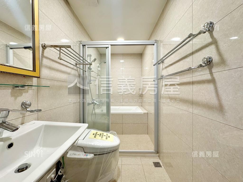 『弘暉大苑』高樓二房車位房屋室內格局與周邊環境