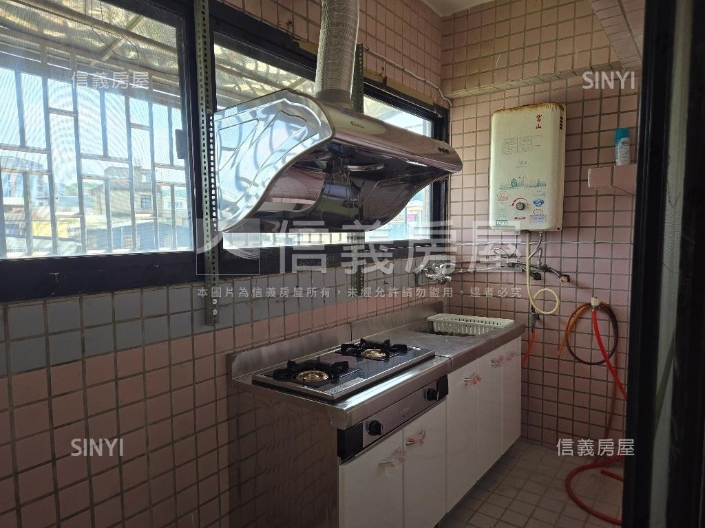 苗栗日新街收租套房Ａ房屋室內格局與周邊環境