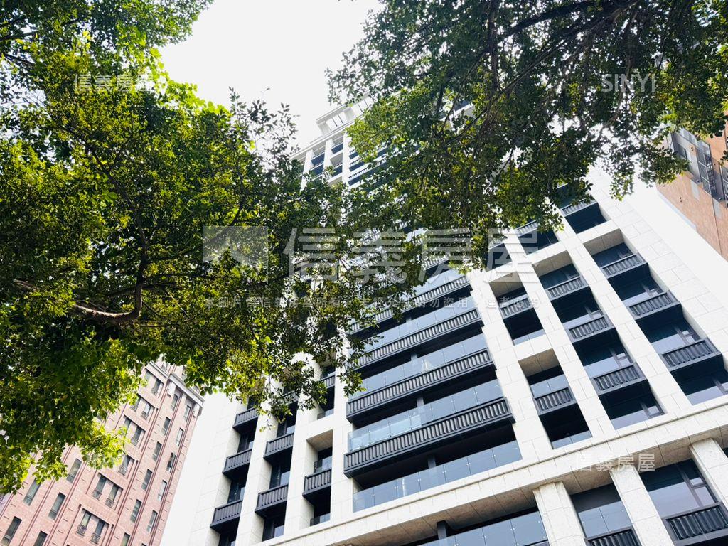 財政局標售－正隆官邸Ａ房屋室內格局與周邊環境
