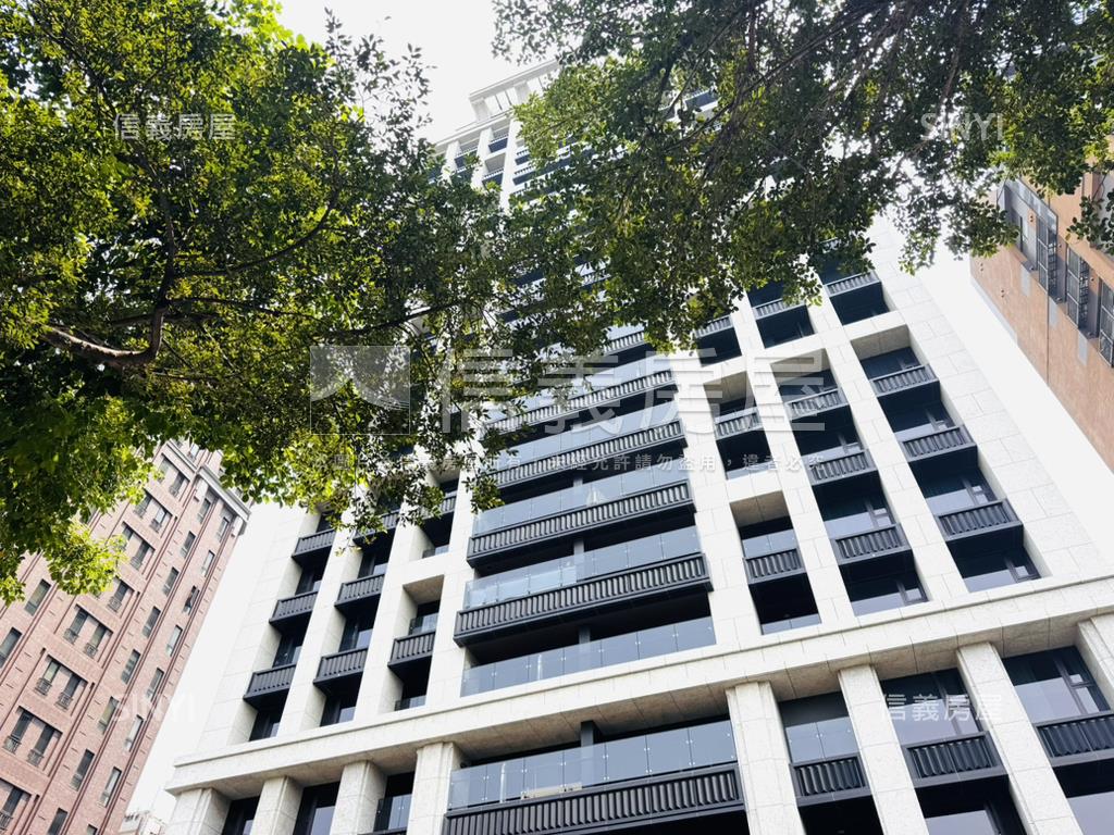 財政局標售－正隆官邸Ａ房屋室內格局與周邊環境