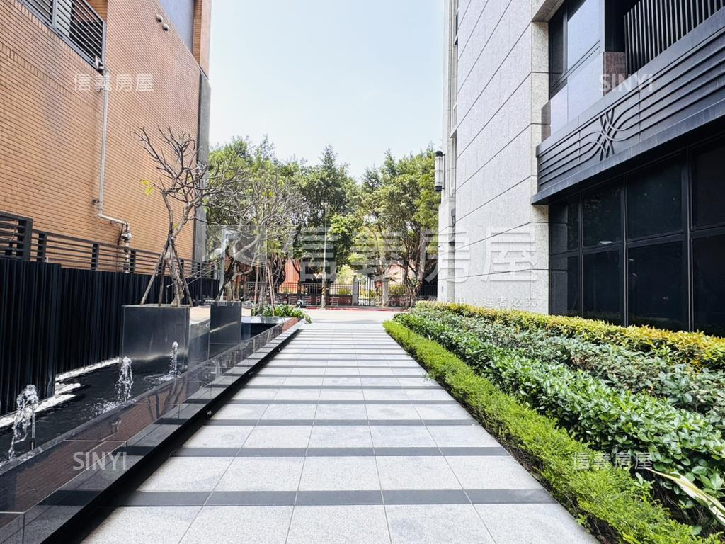 財政局標售－正隆官邸Ａ房屋室內格局與周邊環境
