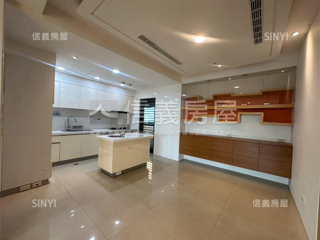 元城湖岸美景四房雙平車房屋室內格局與周邊環境