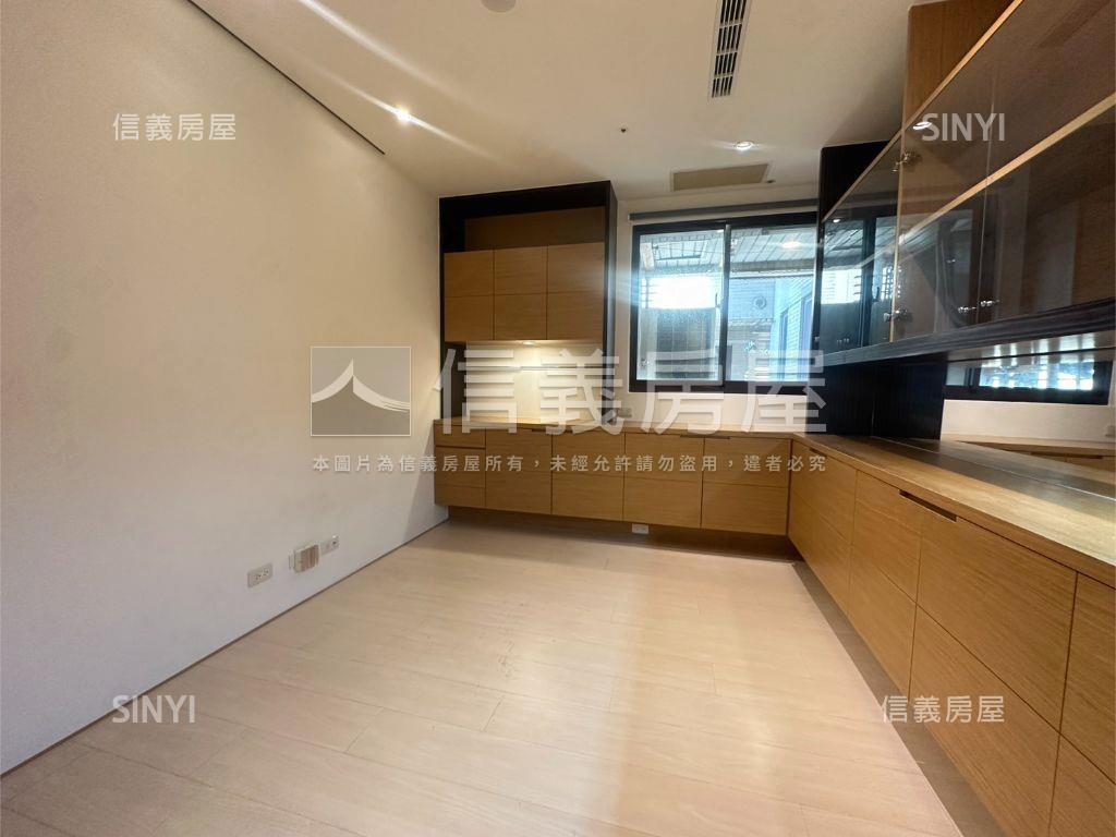 元城湖岸美景四房雙平車房屋室內格局與周邊環境