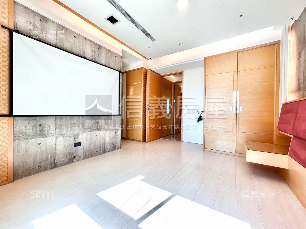 元城湖岸美景四房雙平車房屋室內格局與周邊環境