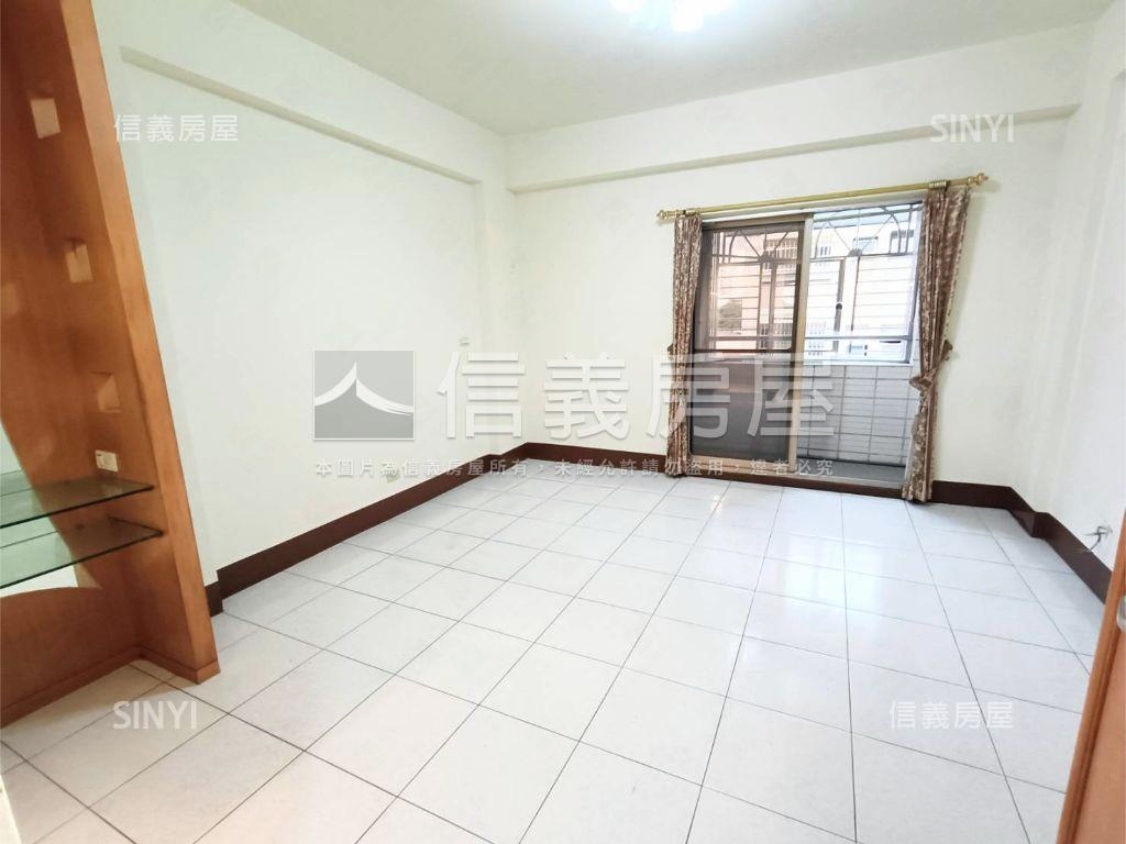 楠科邊間三面採光優美車墅房屋室內格局與周邊環境