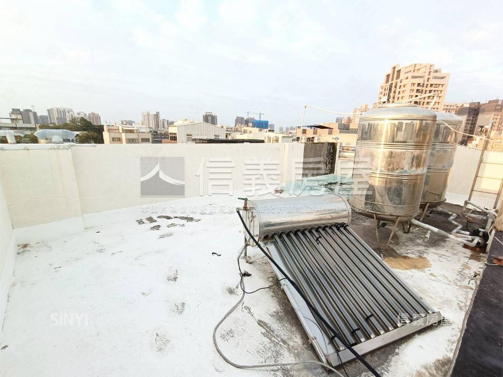 楠科邊間三面採光優美車墅房屋室內格局與周邊環境