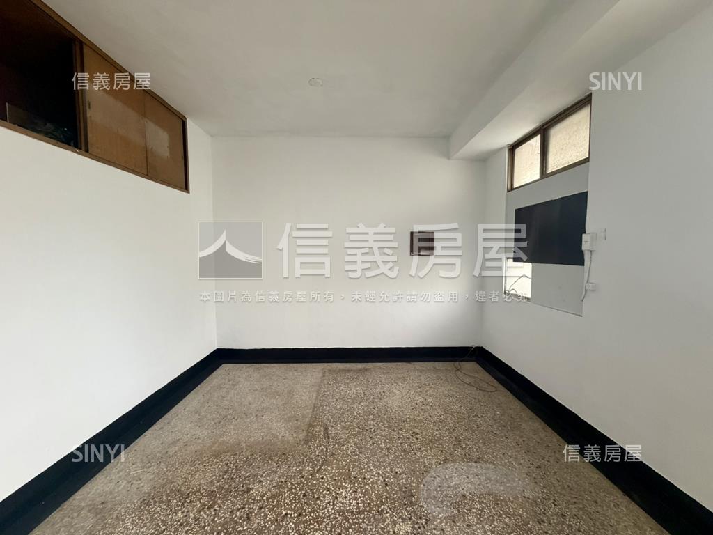 北區近公園傳統透天房屋室內格局與周邊環境