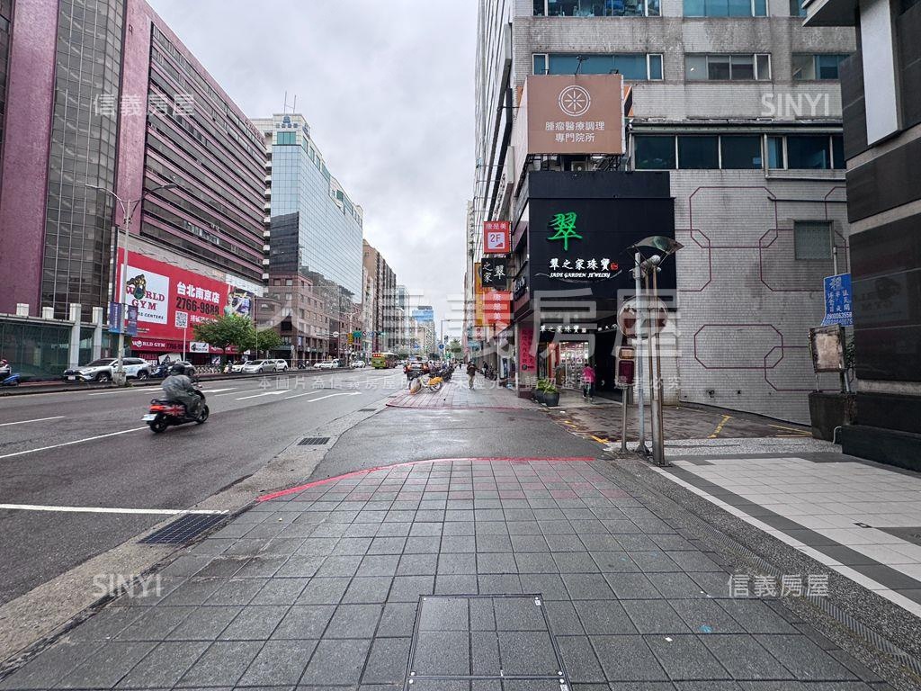 南京東大辦公房屋室內格局與周邊環境