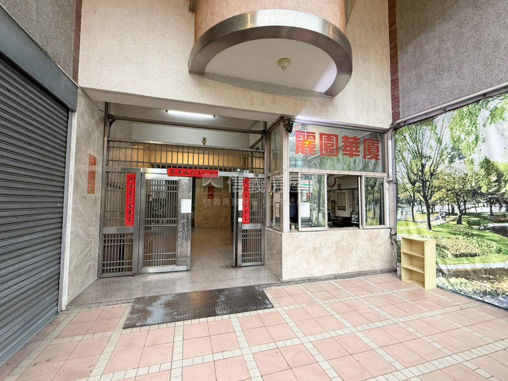 近崇光國小四房車位房屋室內格局與周邊環境