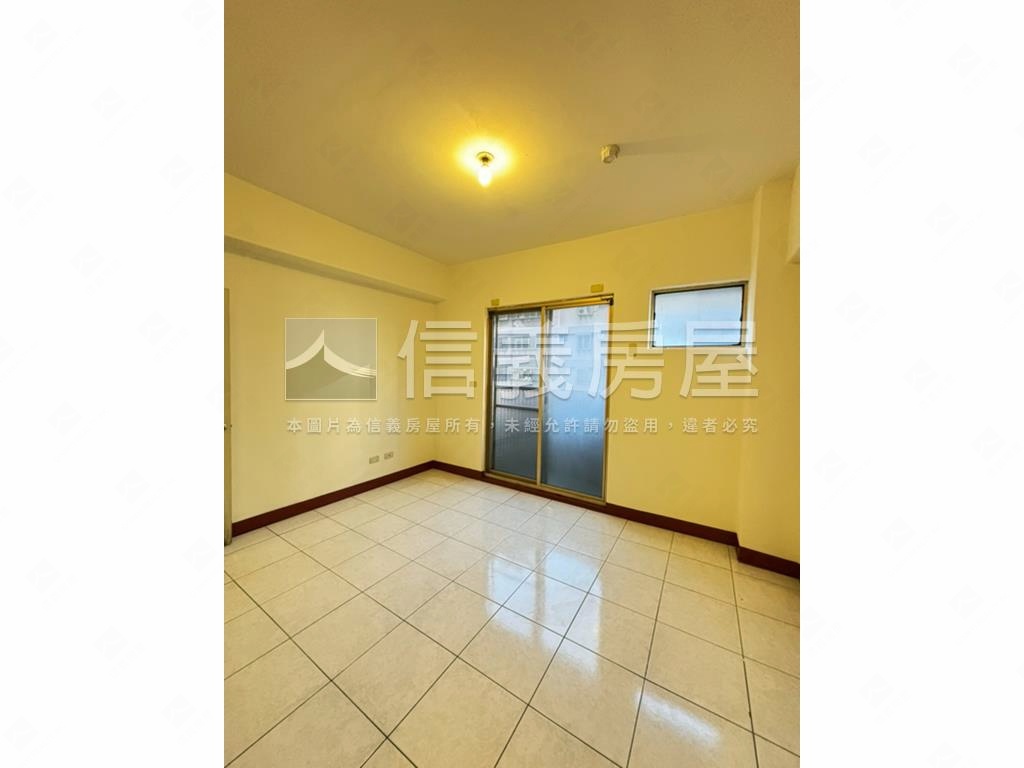 鶴馨居小資美三房房屋室內格局與周邊環境