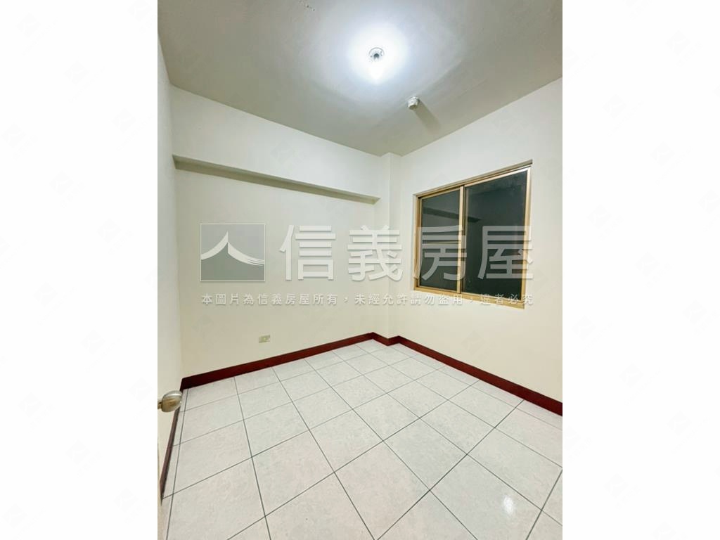 鶴馨居小資美三房房屋室內格局與周邊環境