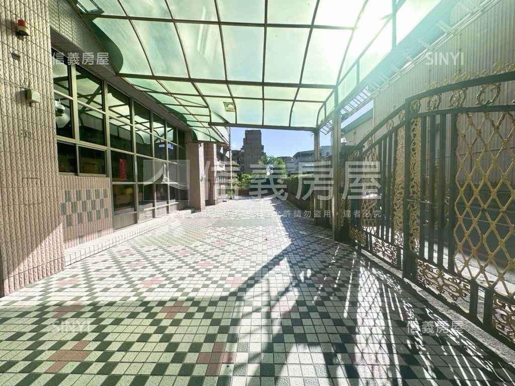 鶴馨居小資美三房房屋室內格局與周邊環境