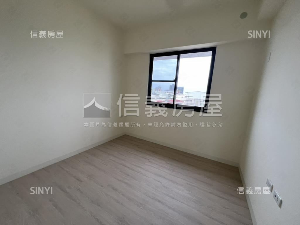 安和藏紅燦光兩房平車房屋室內格局與周邊環境