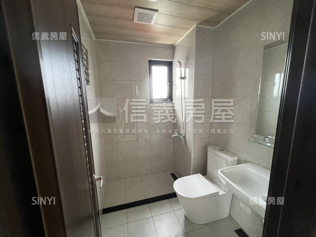 安和藏紅燦光兩房平車房屋室內格局與周邊環境