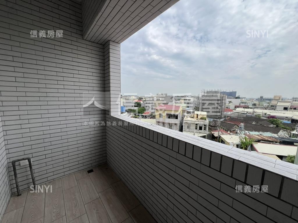 安和藏紅燦光兩房平車房屋室內格局與周邊環境