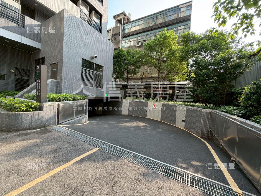 全新內科企業總部財星科技房屋室內格局與周邊環境