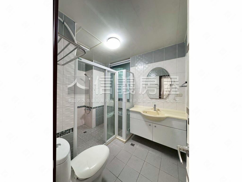 蒂芬尼美裝潢邊間兩房房屋室內格局與周邊環境