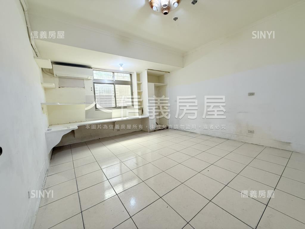 大觀黃金方正二樓房屋室內格局與周邊環境