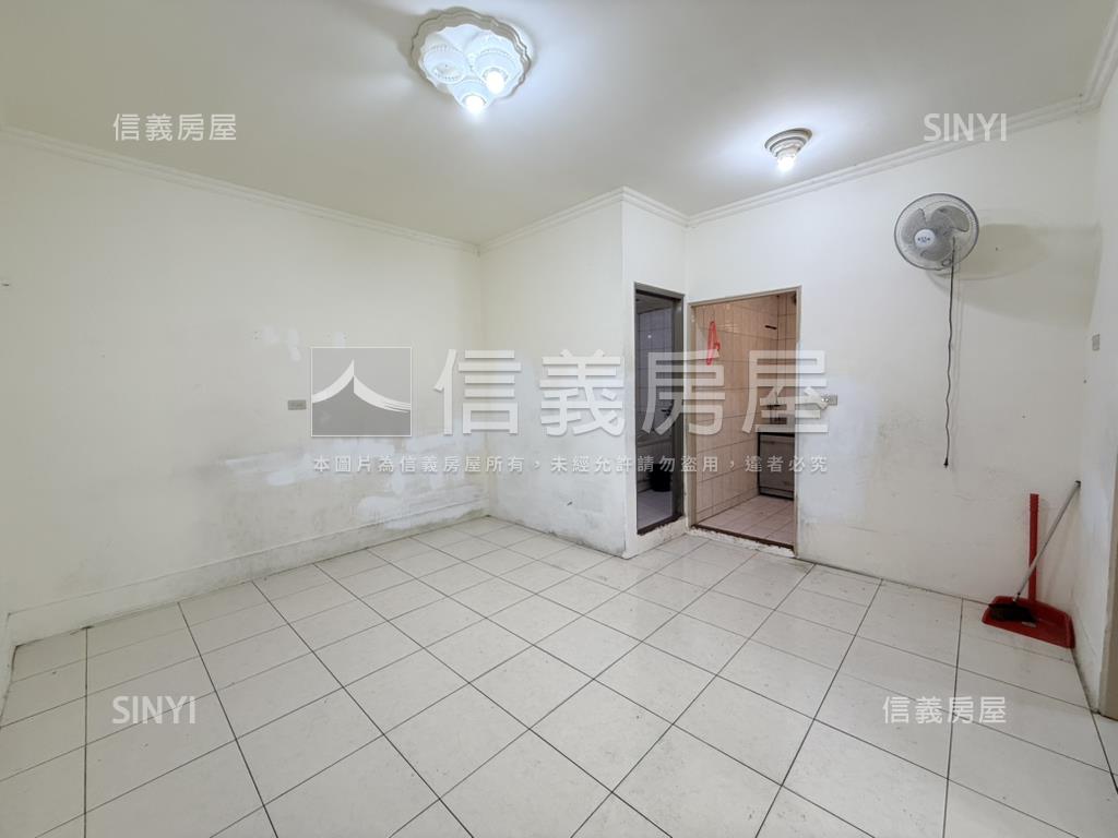 大觀黃金方正二樓房屋室內格局與周邊環境