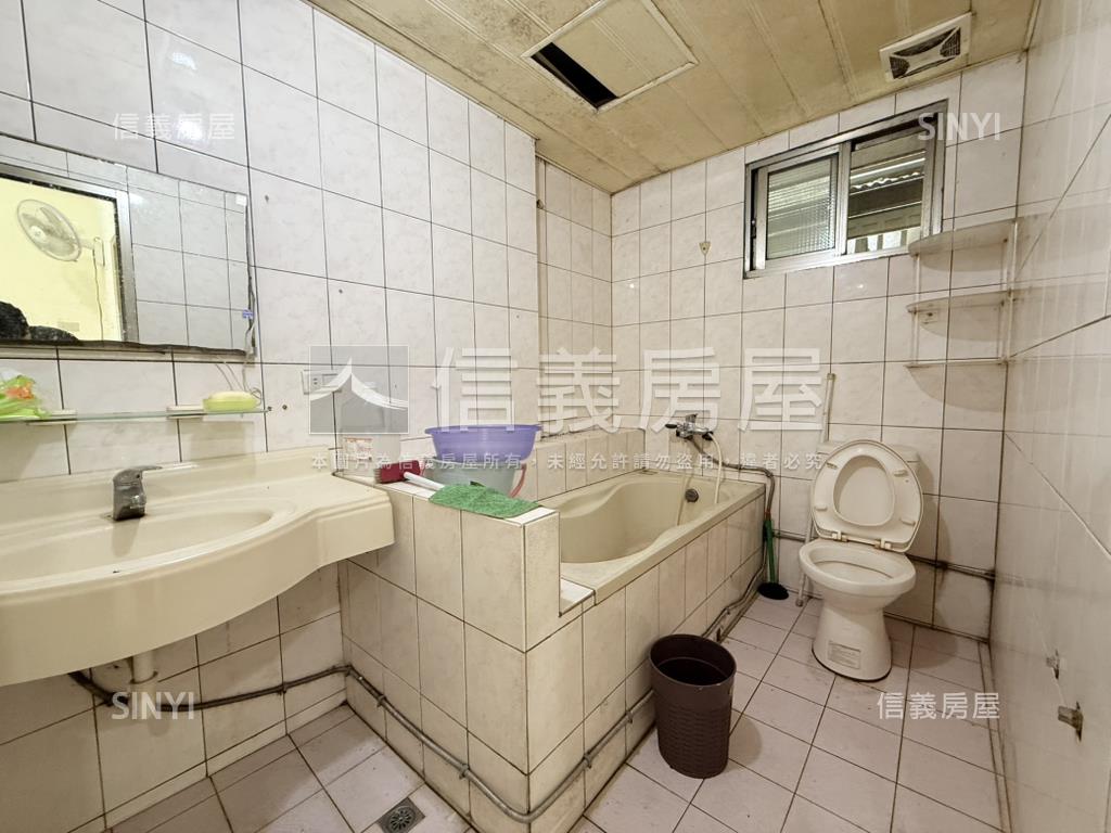 大觀黃金方正二樓房屋室內格局與周邊環境