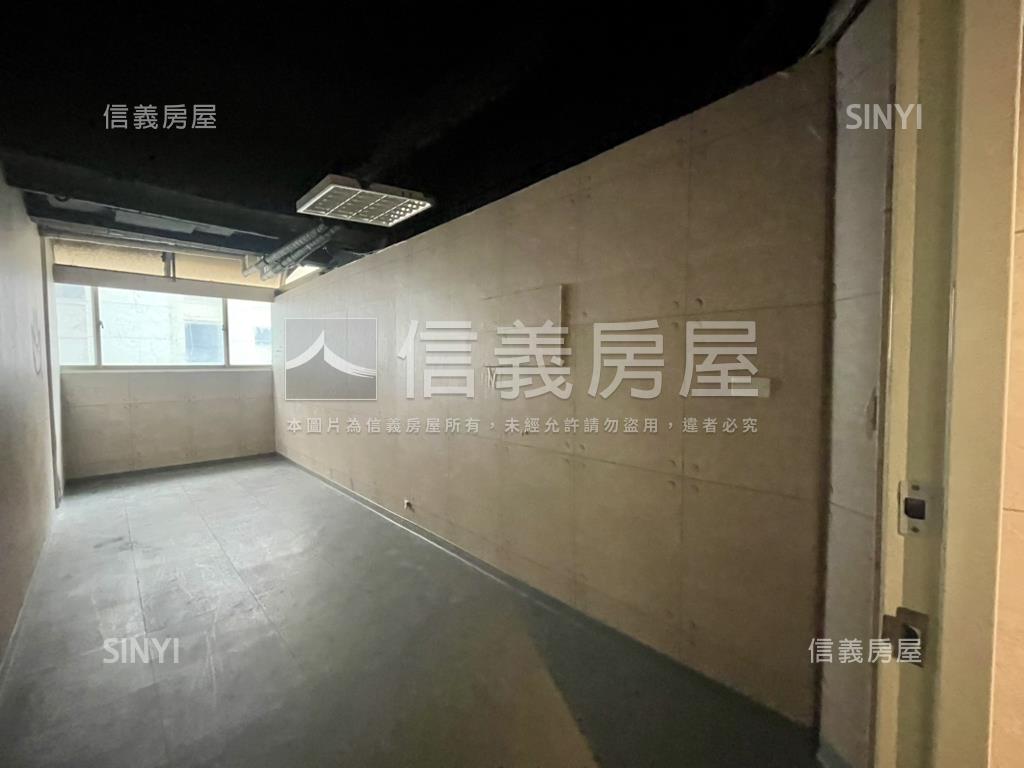 站前獨棟辦公附車位房屋室內格局與周邊環境