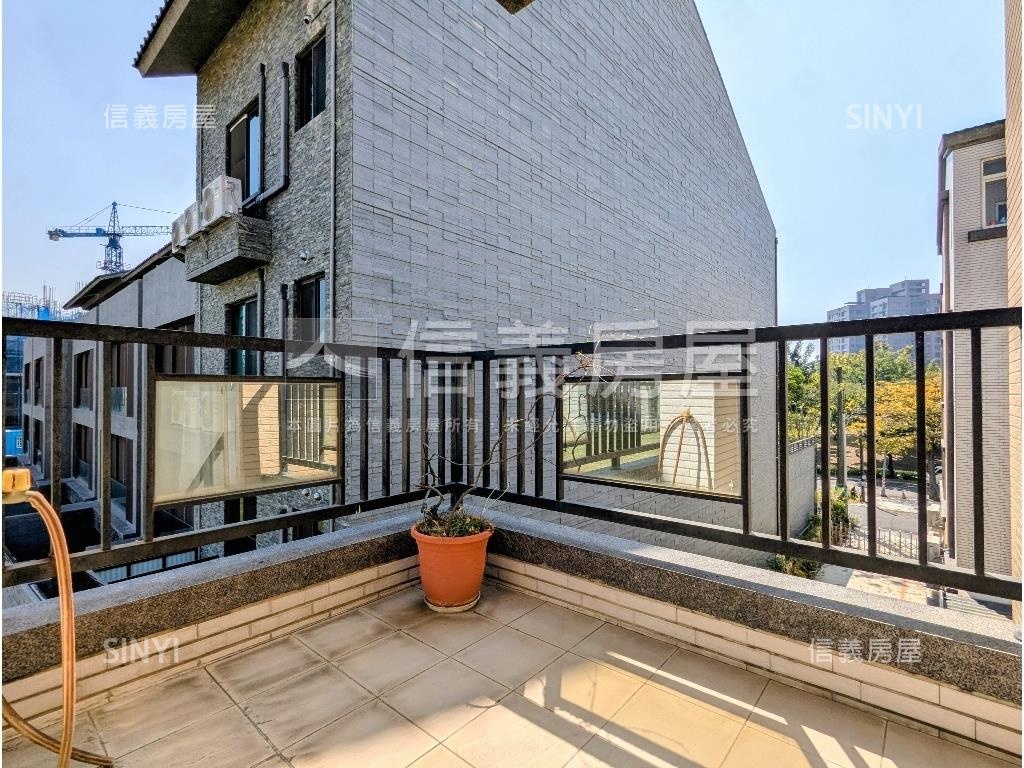 高大特區附小花園的透天厝房屋室內格局與周邊環境