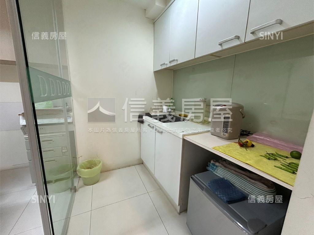 亞洲高樓仁愛圓環景觀房屋室內格局與周邊環境