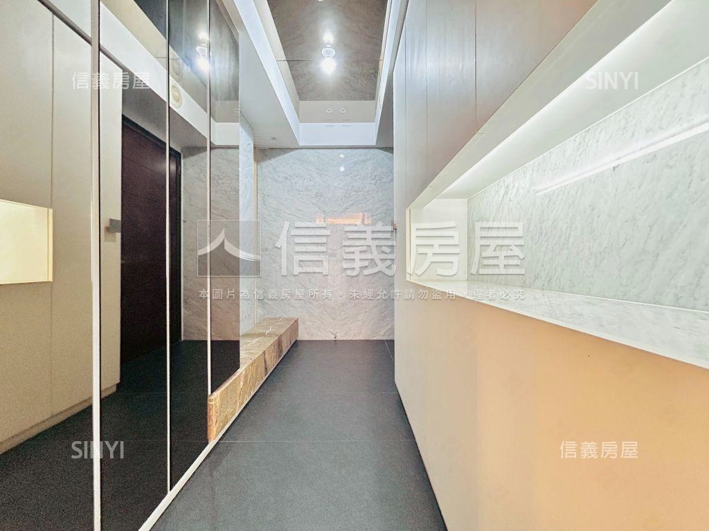 青埔Ａ１９宜誠僑峰大五房房屋室內格局與周邊環境