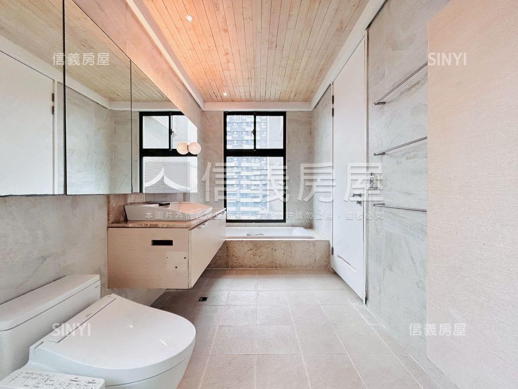 青埔Ａ１９宜誠僑峰大五房房屋室內格局與周邊環境