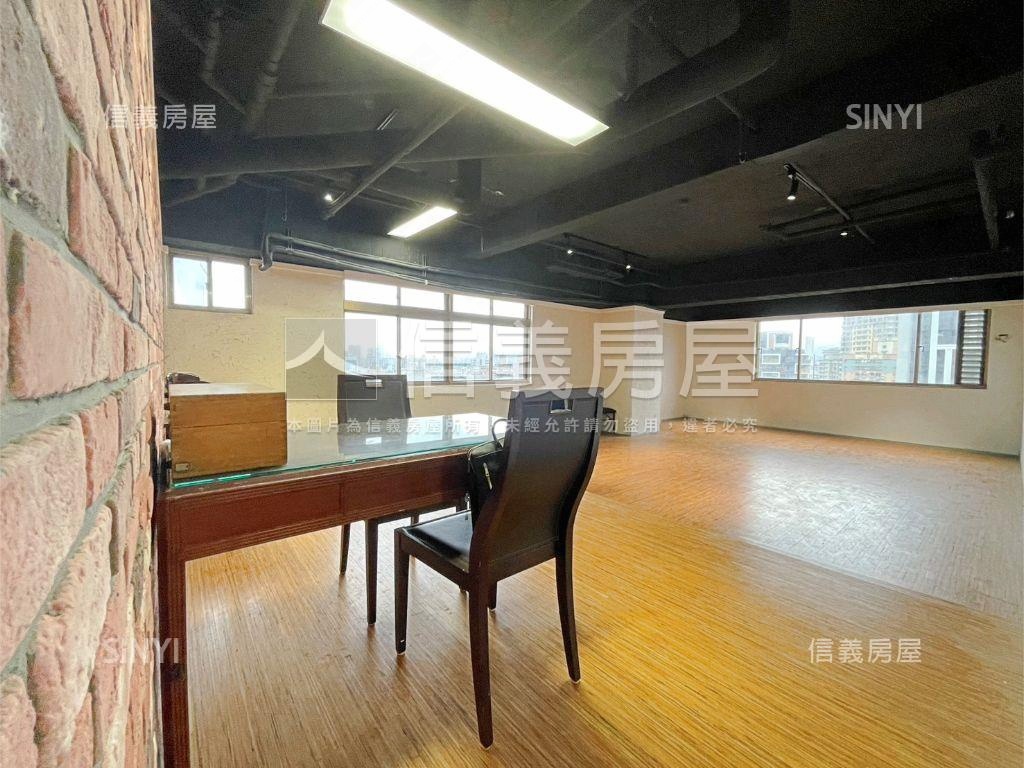 福星辦公大樓＋車位房屋室內格局與周邊環境
