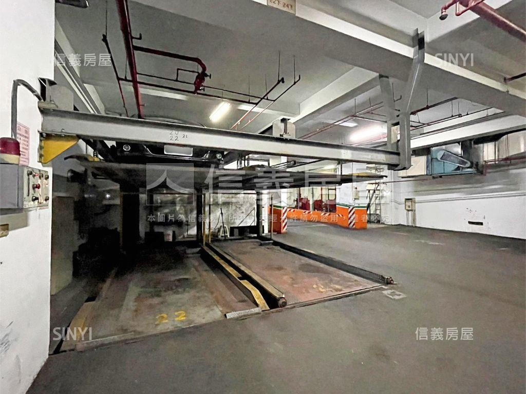 福星辦公大樓＋車位房屋室內格局與周邊環境