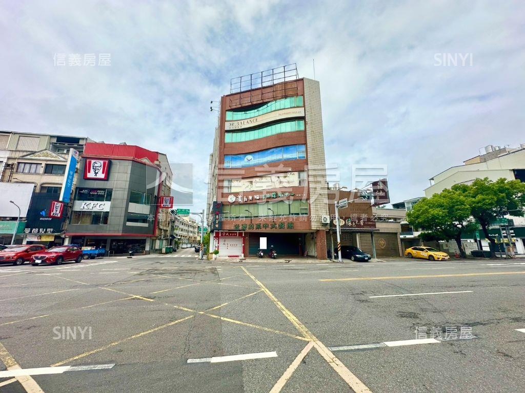 崇明路面寬角窗店霸房屋室內格局與周邊環境