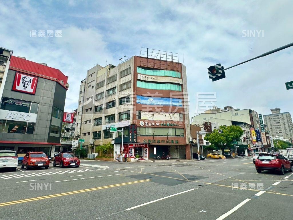 崇明路面寬角窗店霸房屋室內格局與周邊環境