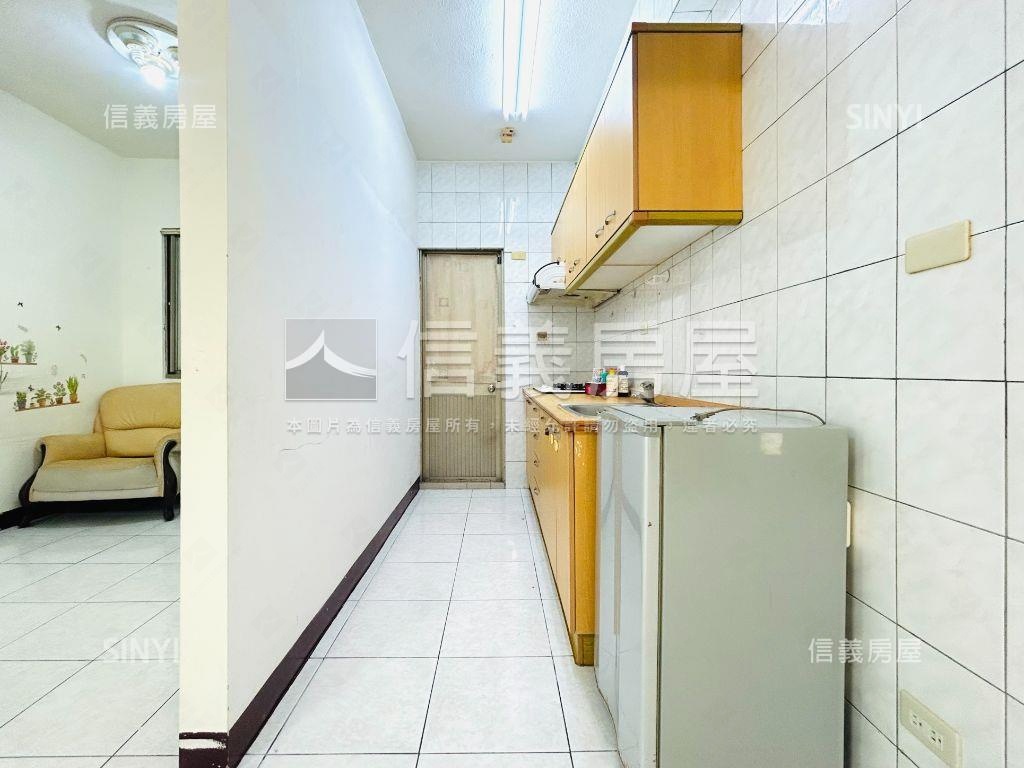 七字頭｜北區明亮三房車位房屋室內格局與周邊環境