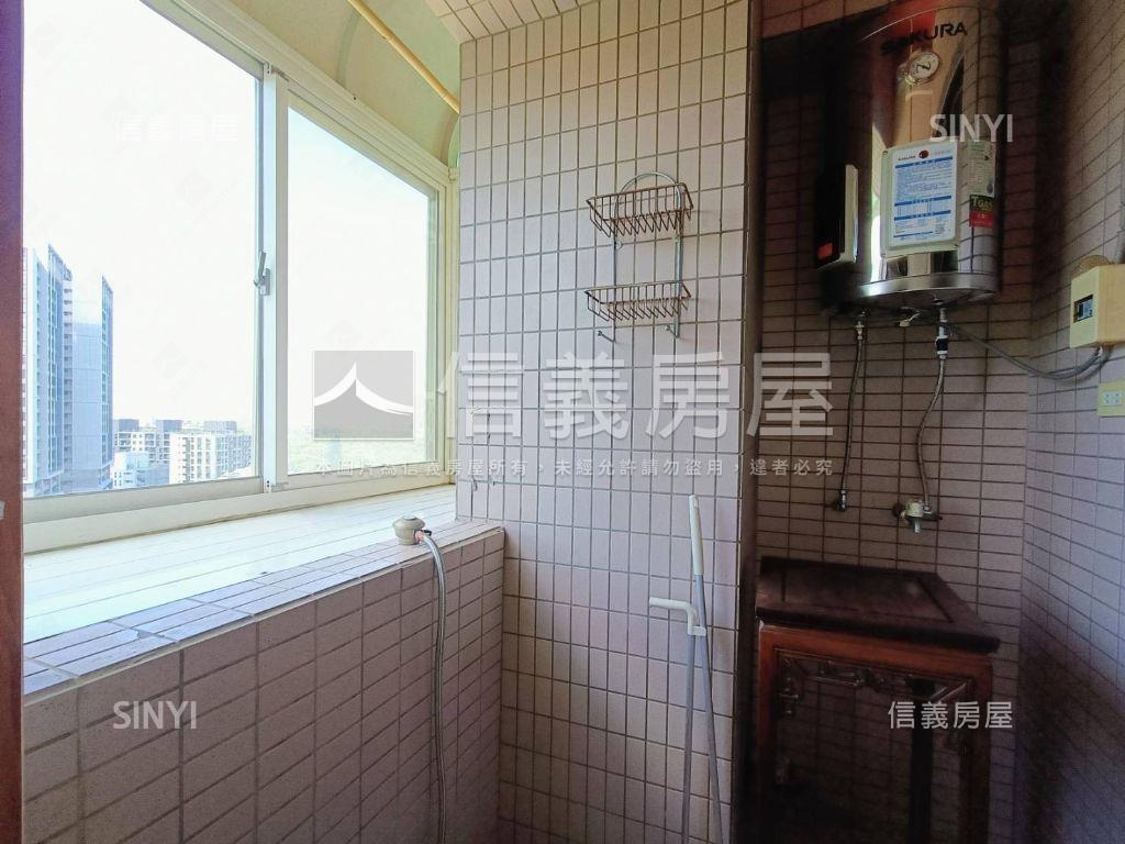 紅樹林低總價優質三房車位房屋室內格局與周邊環境