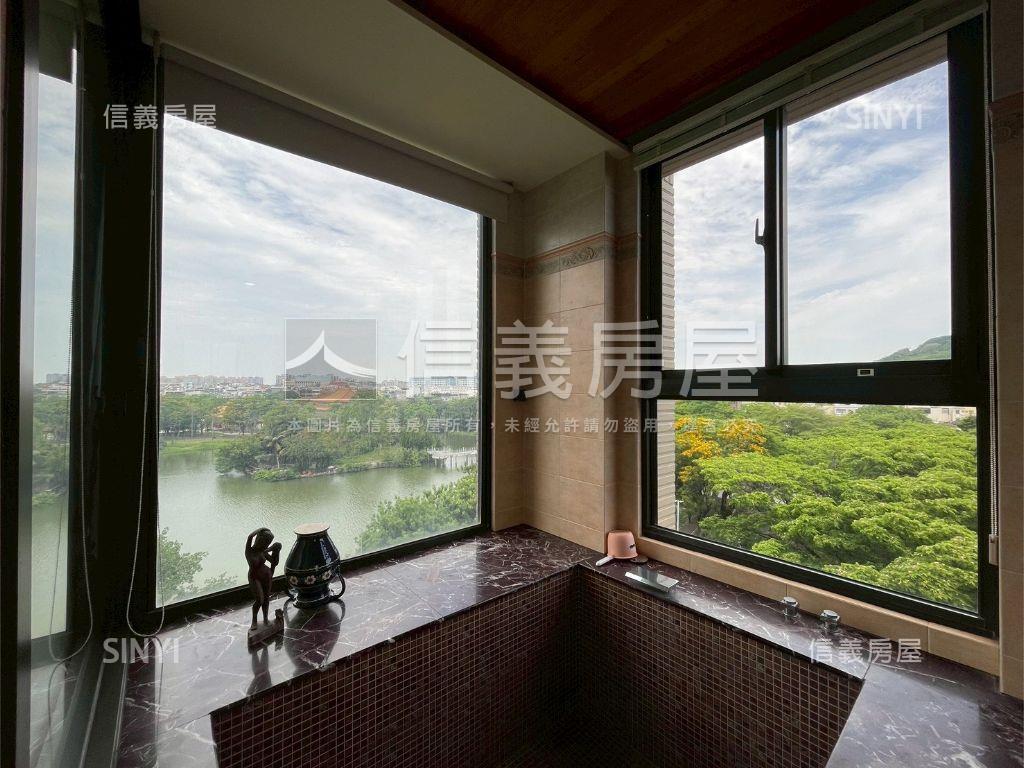 蓮池潭湖畔首排典藏豪邸房屋室內格局與周邊環境