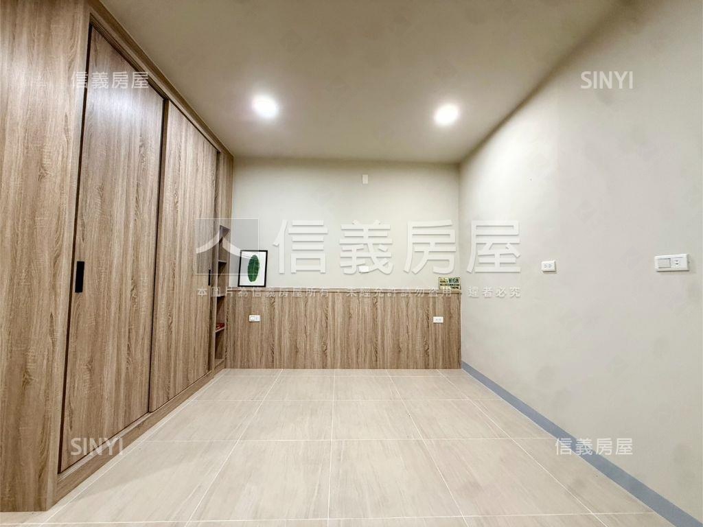 近南台南副都心車墅房屋室內格局與周邊環境