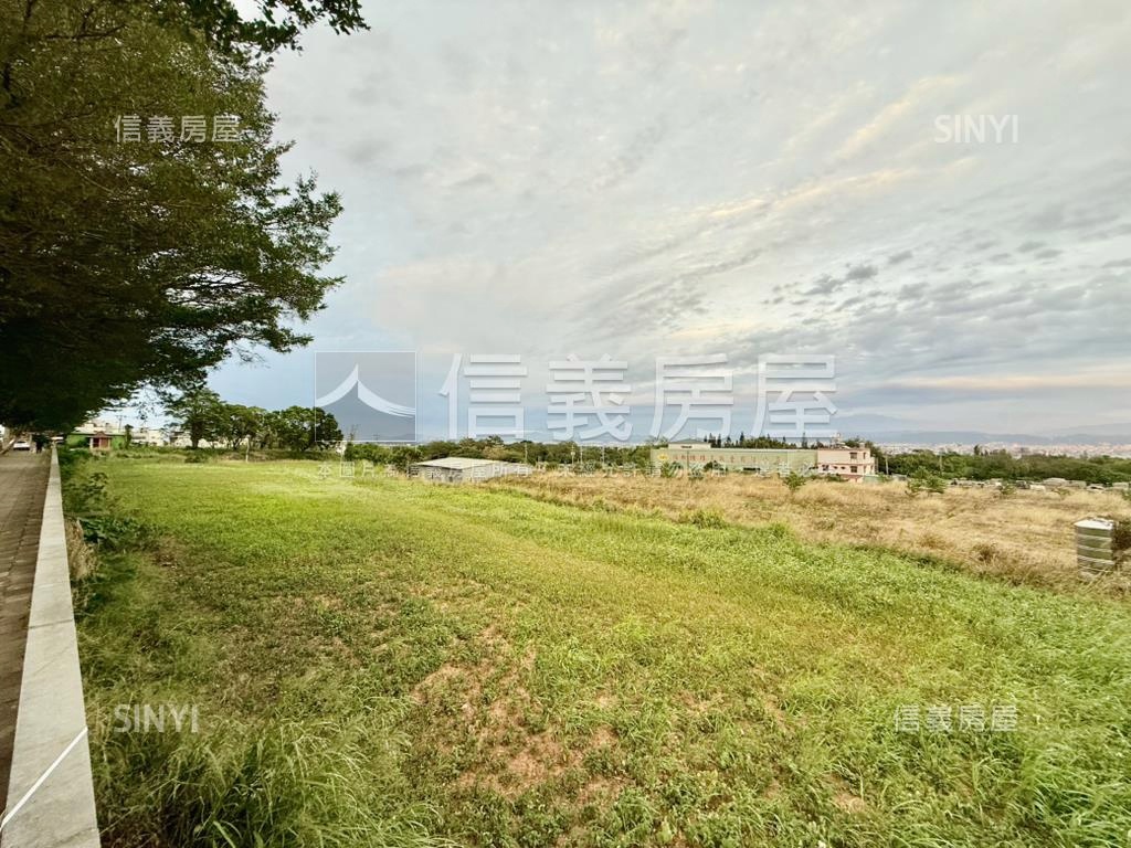 近中科台積電臨路方正美地房屋室內格局與周邊環境