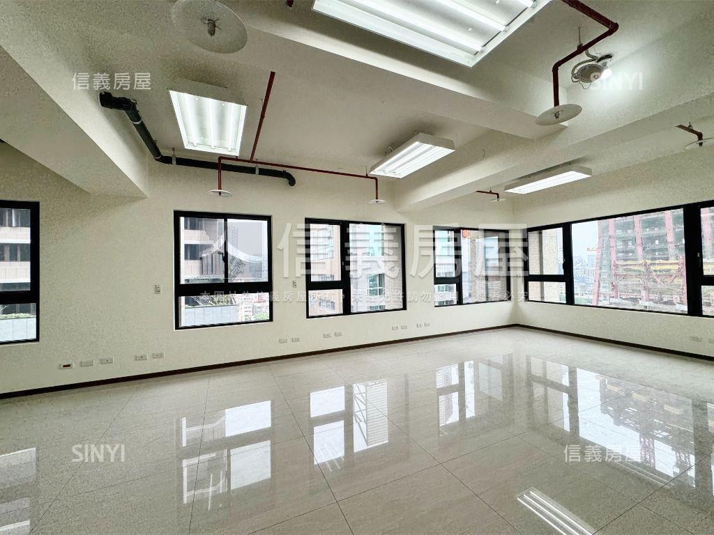欣隆１０１景觀辦公Ａ２房屋室內格局與周邊環境