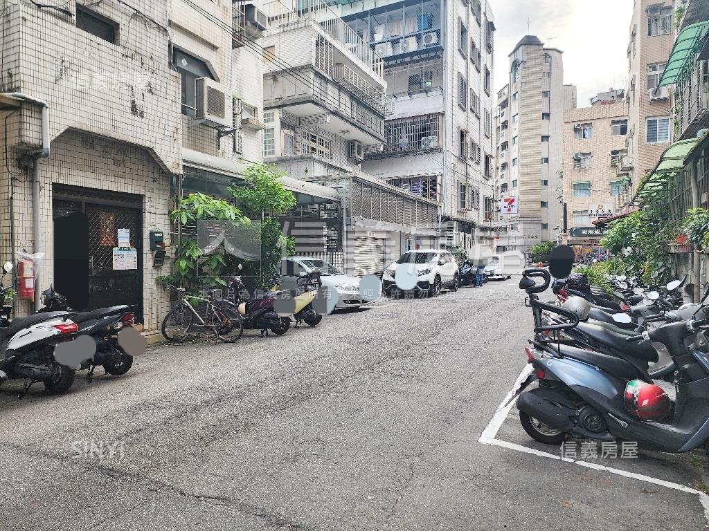 天母邊間公寓３房房屋室內格局與周邊環境