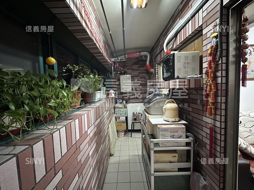 榮總輕鬆成家明亮兩房車位房屋室內格局與周邊環境