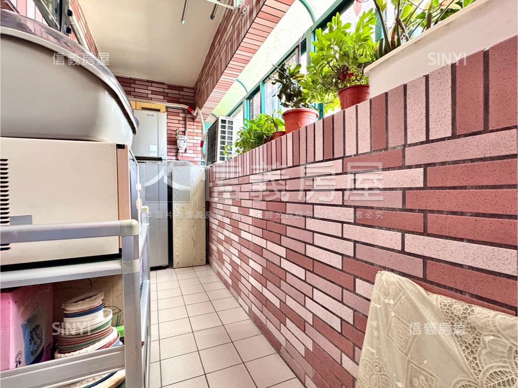 左營低總價好成家兩房車位房屋室內格局與周邊環境