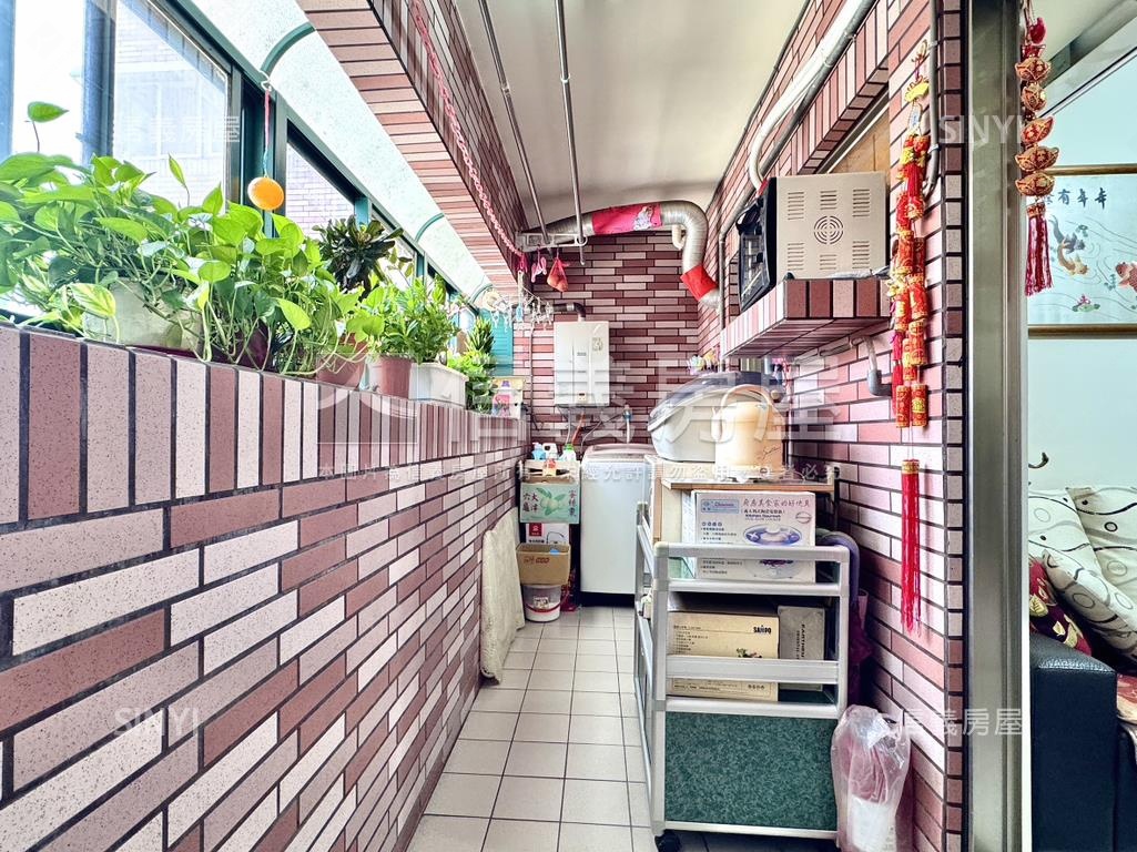 左營低總價好成家兩房車位房屋室內格局與周邊環境