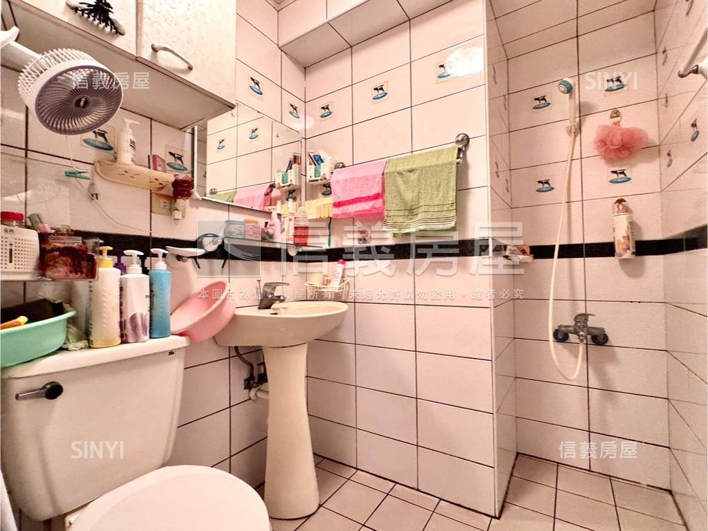 左營低總價好成家兩房車位房屋室內格局與周邊環境