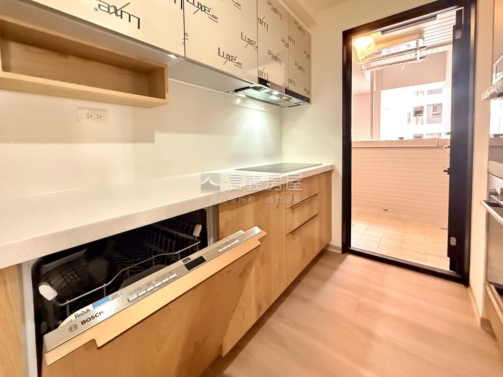 景立方高樓層視野三房平車房屋室內格局與周邊環境